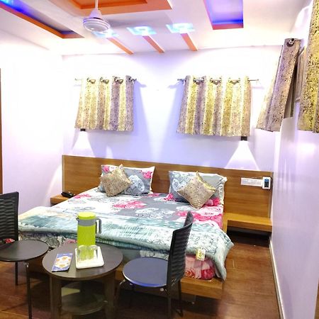 Shaleen Elegance Homestay Nakki Lake 400 Meters Abu Zewnętrze zdjęcie