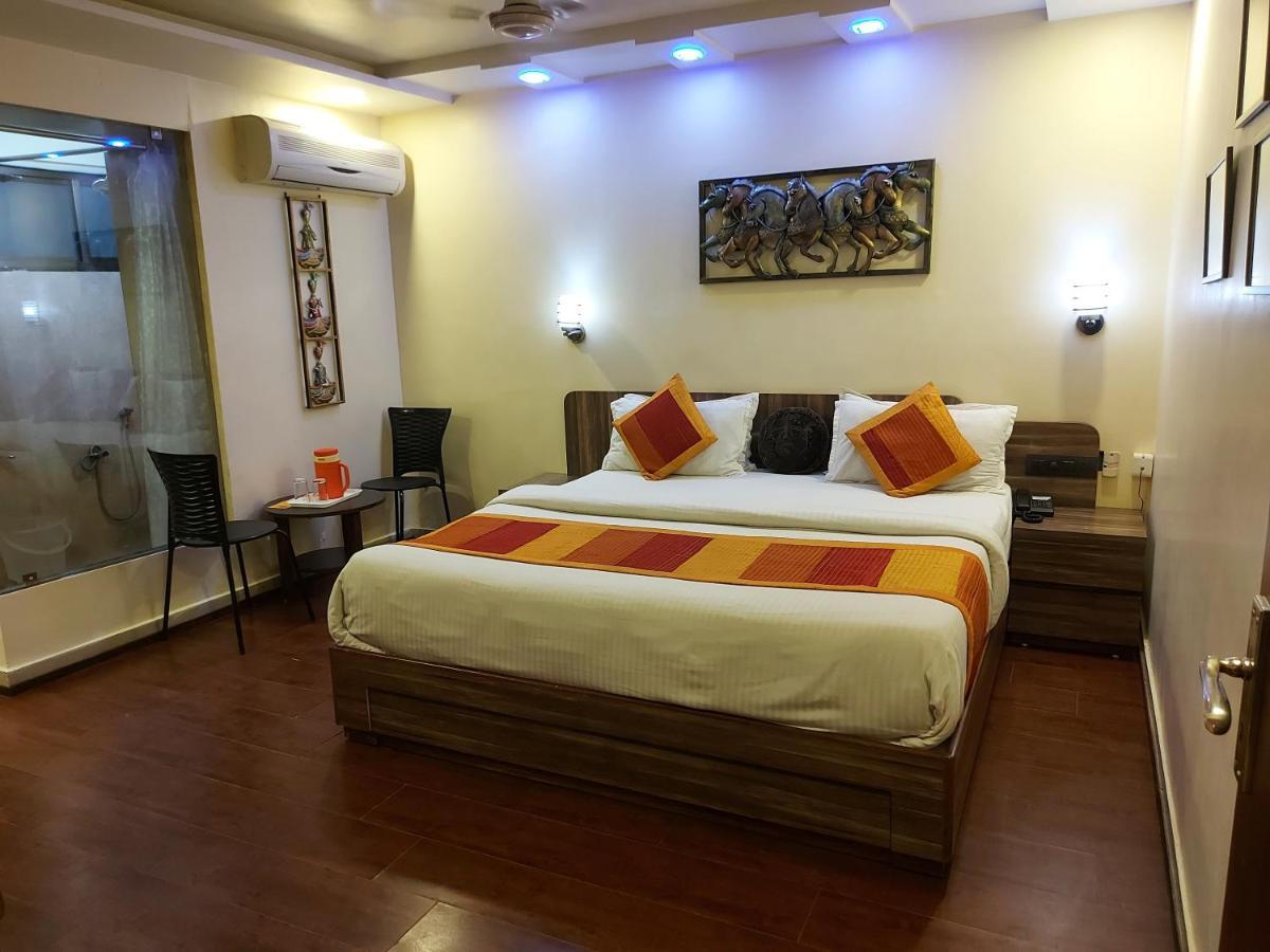 Shaleen Elegance Homestay Nakki Lake 400 Meters Abu Zewnętrze zdjęcie