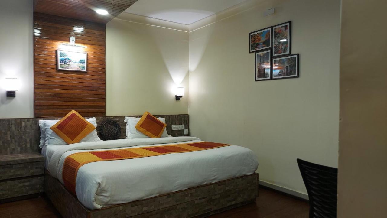 Shaleen Elegance Homestay Nakki Lake 400 Meters Abu Zewnętrze zdjęcie