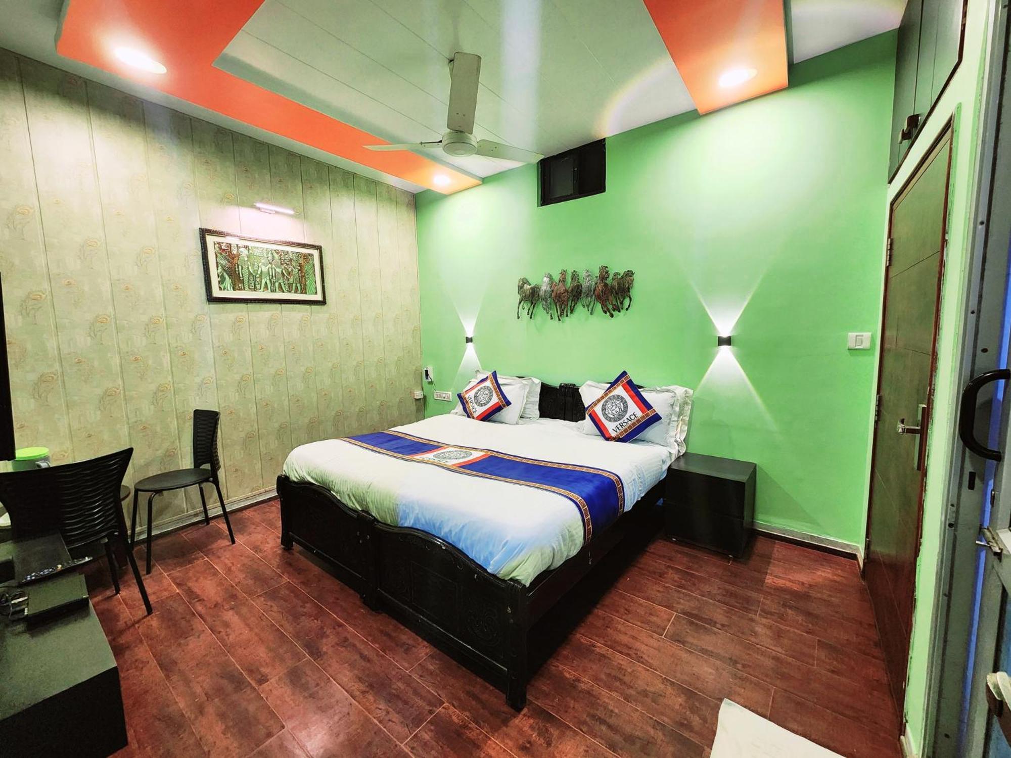 Shaleen Elegance Homestay Nakki Lake 400 Meters Abu Zewnętrze zdjęcie