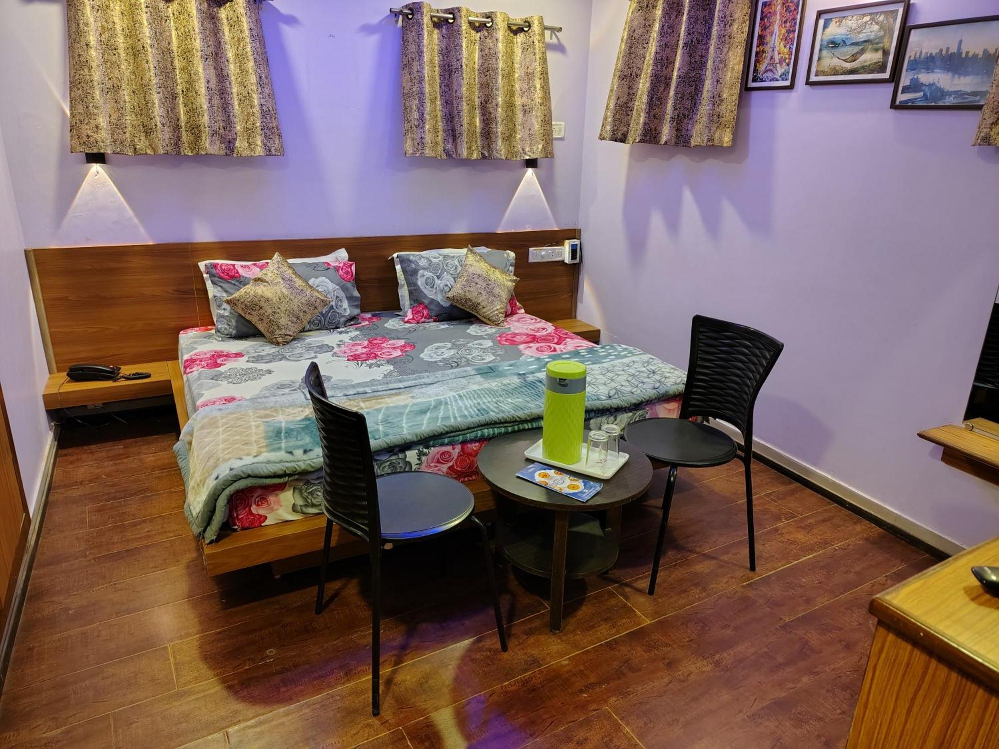 Shaleen Elegance Homestay Nakki Lake 400 Meters Abu Zewnętrze zdjęcie