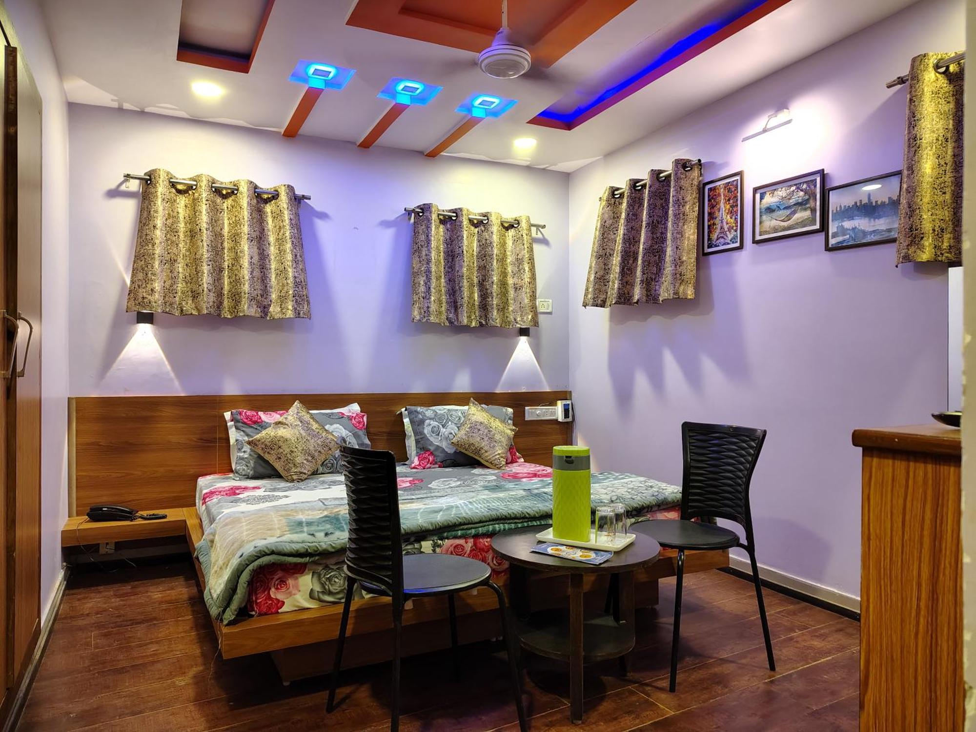 Shaleen Elegance Homestay Nakki Lake 400 Meters Abu Zewnętrze zdjęcie