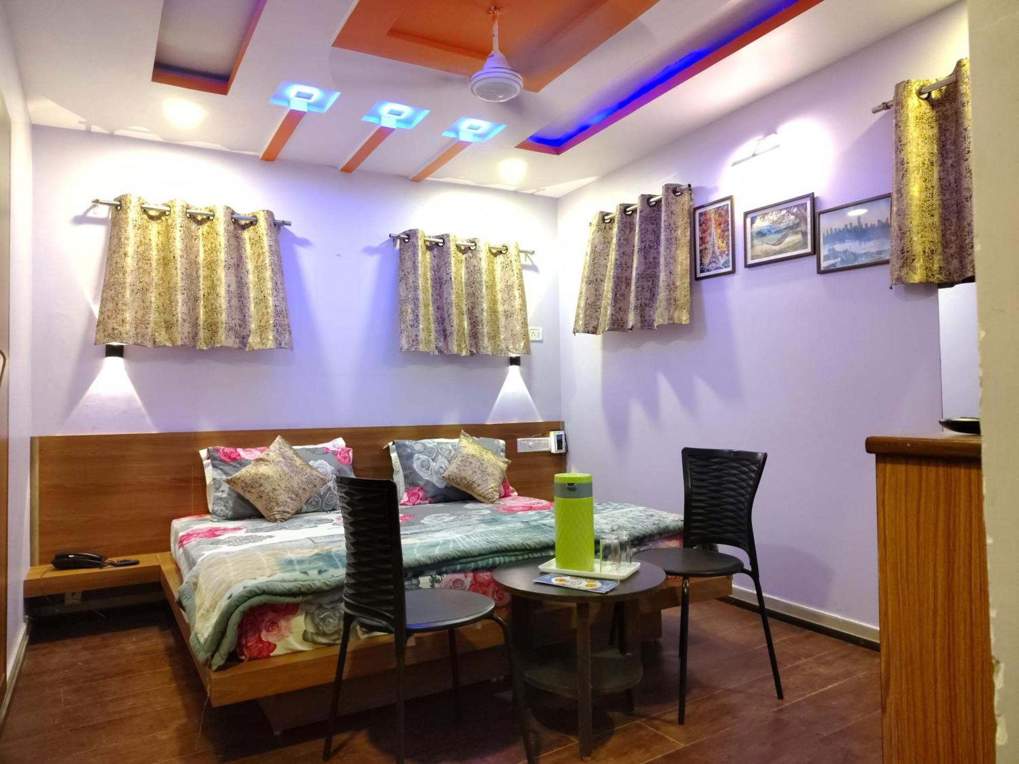 Shaleen Elegance Homestay Nakki Lake 400 Meters Abu Zewnętrze zdjęcie